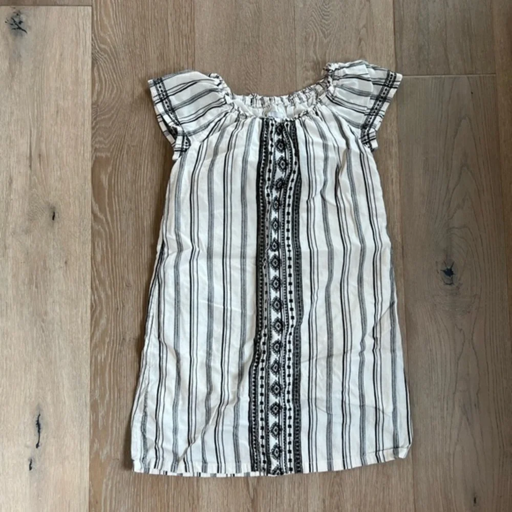 Old Navy Black and White Stripe Embroidered Off-Shoulder Boho Style Dress